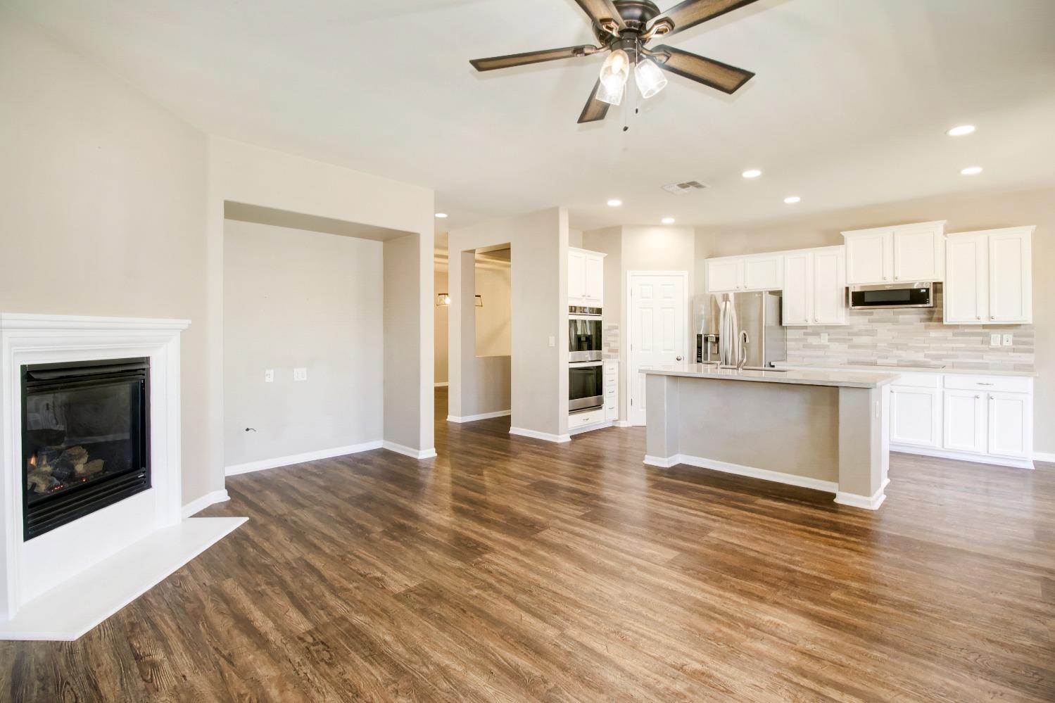 Detail Gallery Image 13 of 47 For 2337 Lockton Dr, Roseville,  CA 95747 - 3 Beds | 2 Baths