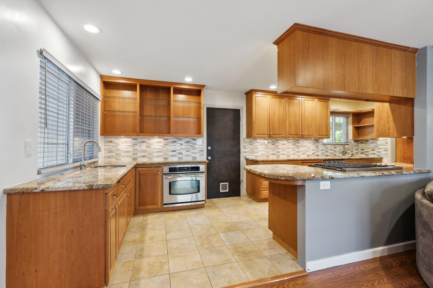 Detail Gallery Image 8 of 34 For 2621 Casita Dr, Modesto,  CA 95355 - 3 Beds | 2 Baths