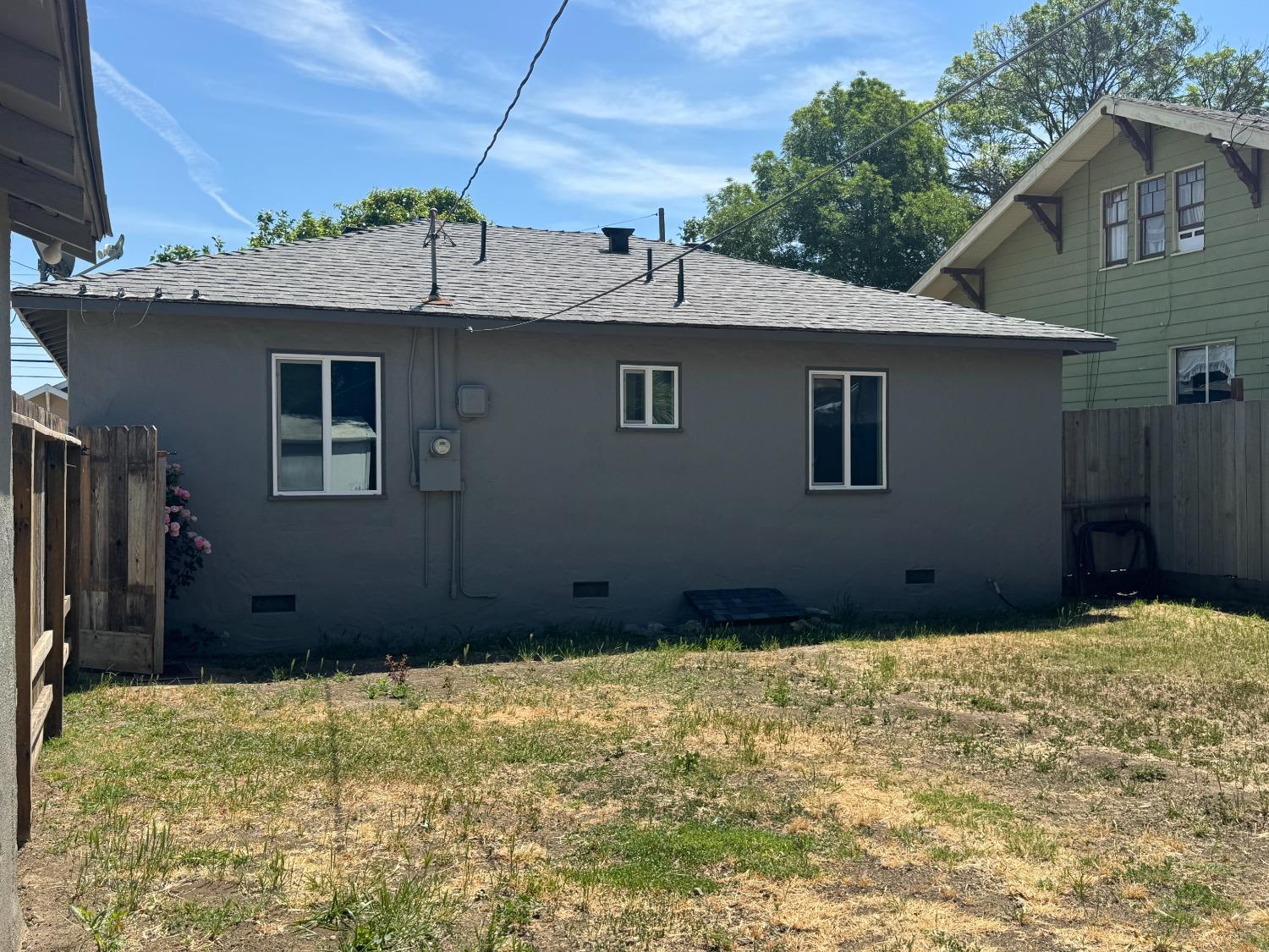 Detail Gallery Image 15 of 22 For 1243 4th St, Los Banos,  CA 93635 - 2 Beds | 1/1 Baths