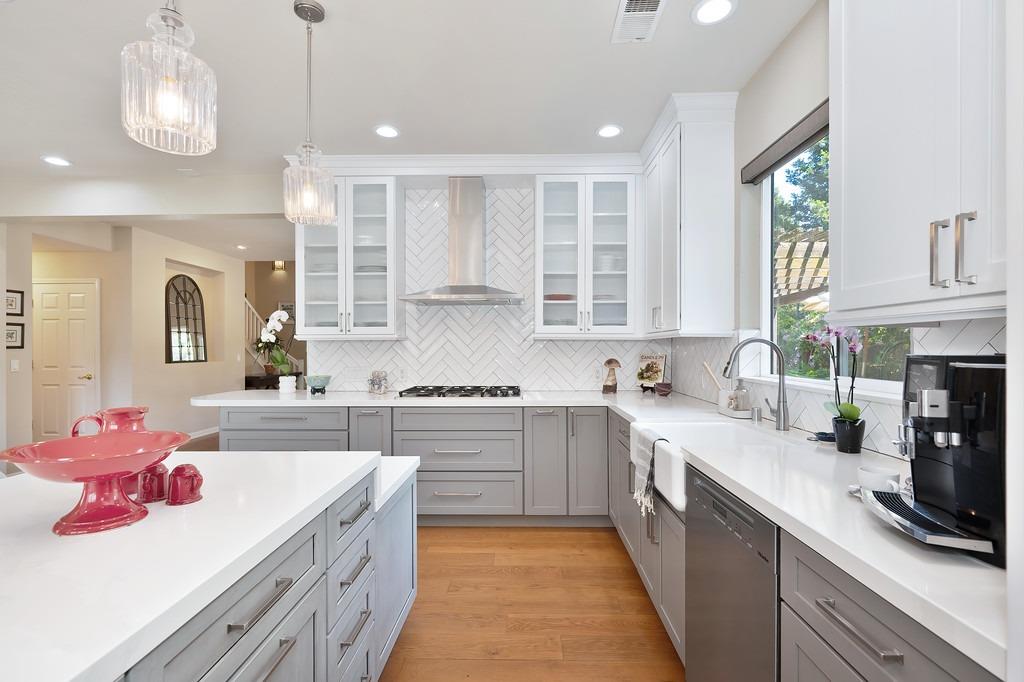 Detail Gallery Image 25 of 80 For 815 La Paz Dr, Davis,  CA 95618 - 4 Beds | 3 Baths