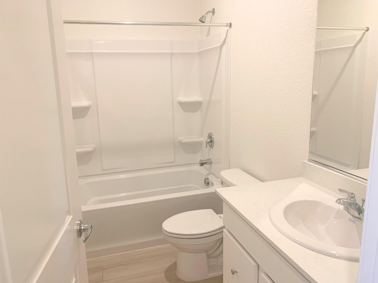 Detail Gallery Image 6 of 7 For 5132 E Horner Ave, Stockton,  CA 95215 - 3 Beds | 2 Baths