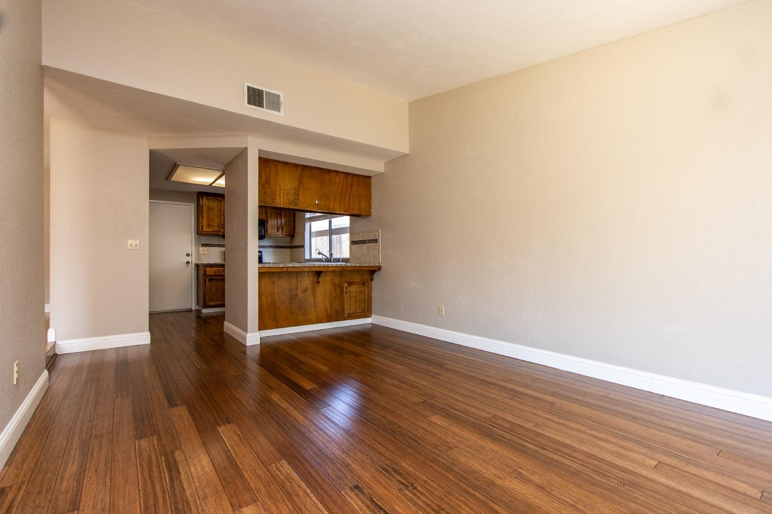 Detail Gallery Image 14 of 42 For 2000 Lincoln Oak Dr, Modesto,  CA 95355 - 3 Beds | 2 Baths