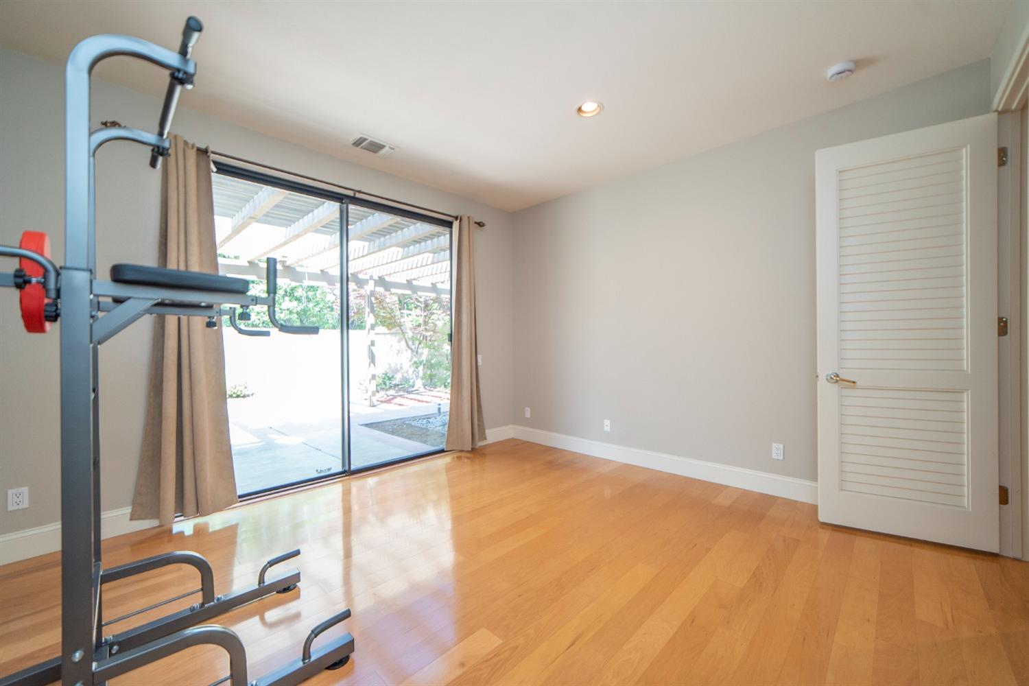Detail Gallery Image 40 of 94 For 11457 Huntington Village Ln, Gold River,  CA 95670 - 4 Beds | 4/2 Baths