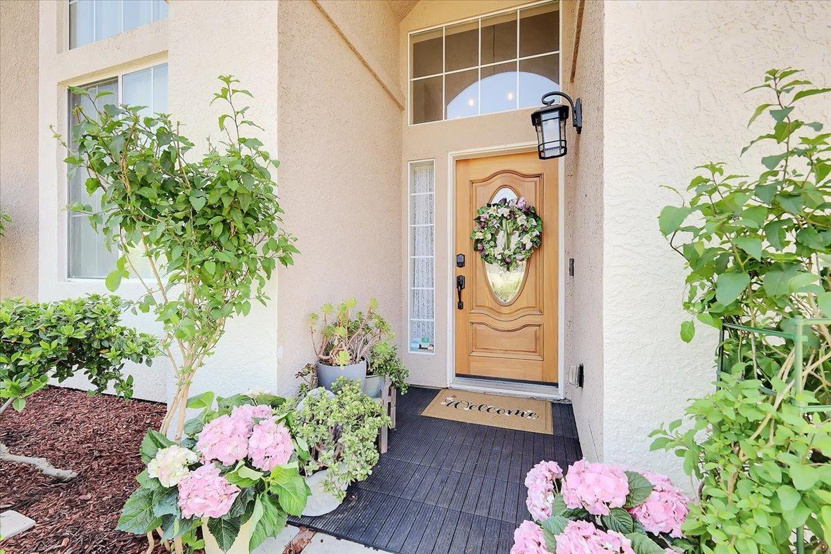 Detail Gallery Image 6 of 93 For 516 Radisson Dr, Yuba City,  CA 95991 - 5 Beds | 3 Baths