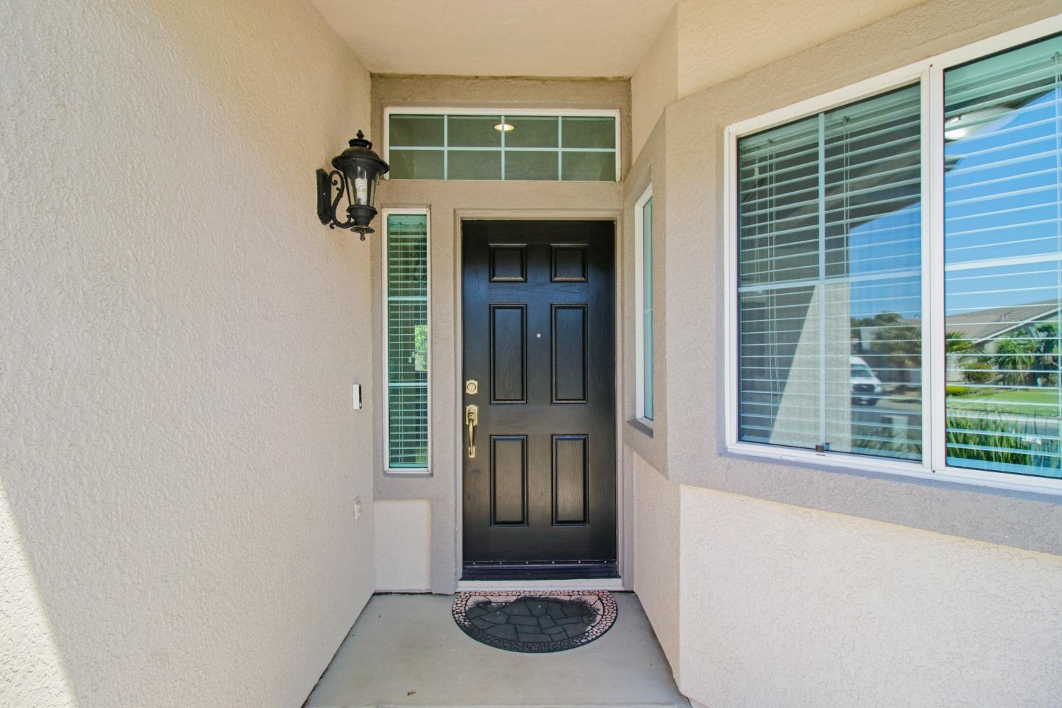 Detail Gallery Image 4 of 38 For 9527 Lake Park Ln, Elk Grove,  CA 95758 - 3 Beds | 2 Baths