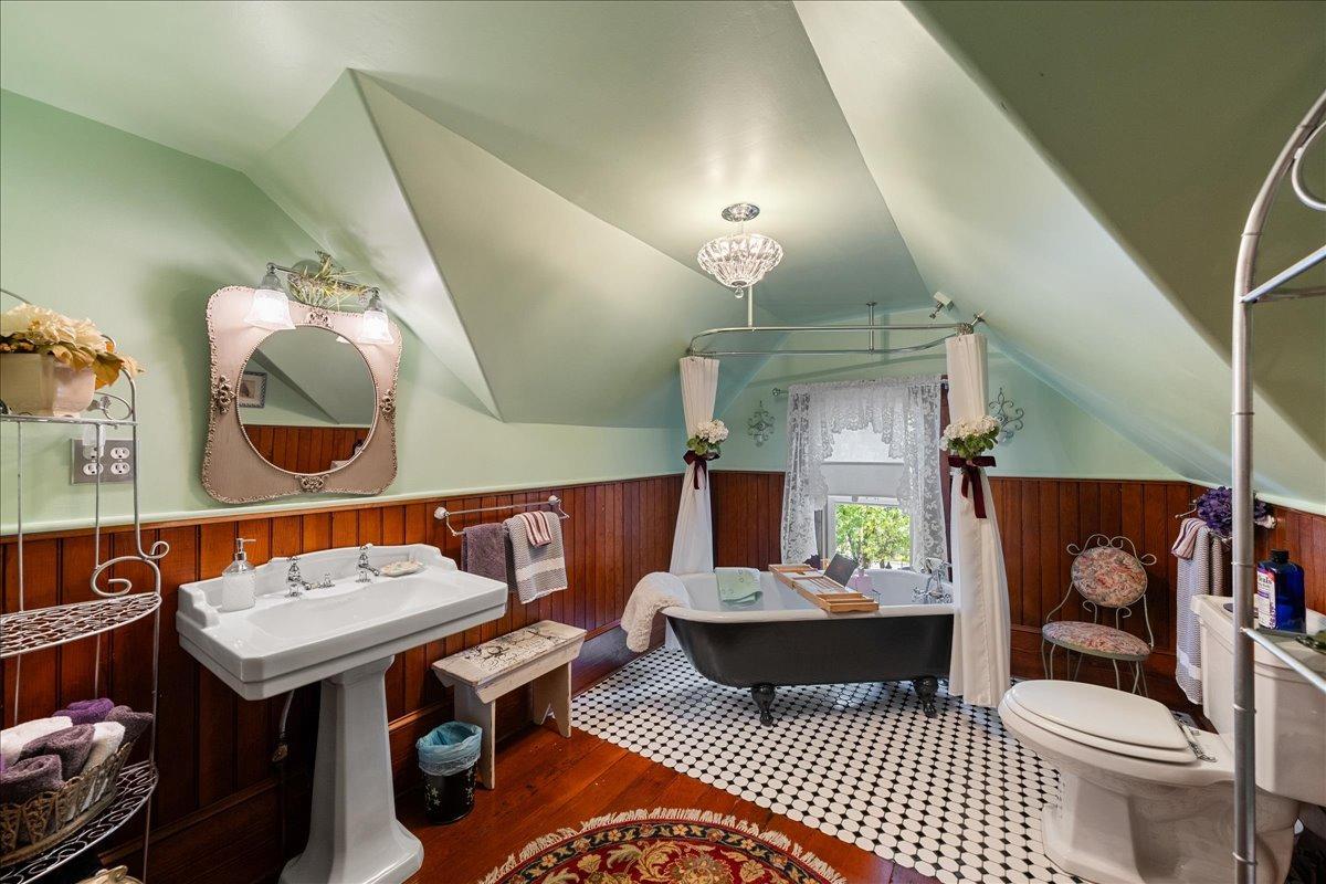 Detail Gallery Image 36 of 70 For 30 W Grass Valley St, Colfax,  CA 95713 - 4 Beds | 2 Baths