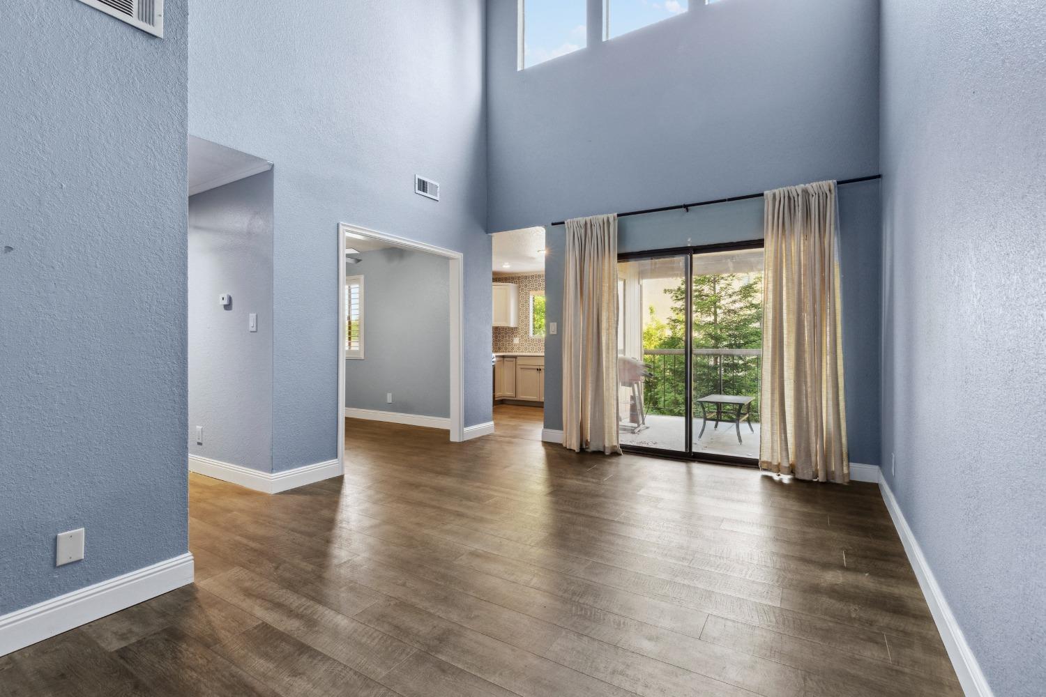 Detail Gallery Image 2 of 24 For 2900 Andre Ln #237,  Turlock,  CA 95382 - 1 Beds | 1 Baths