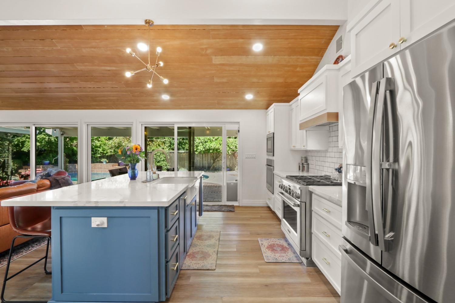 Detail Gallery Image 14 of 68 For 120 Clunie Dr, Sacramento,  CA 95864 - 4 Beds | 3/1 Baths
