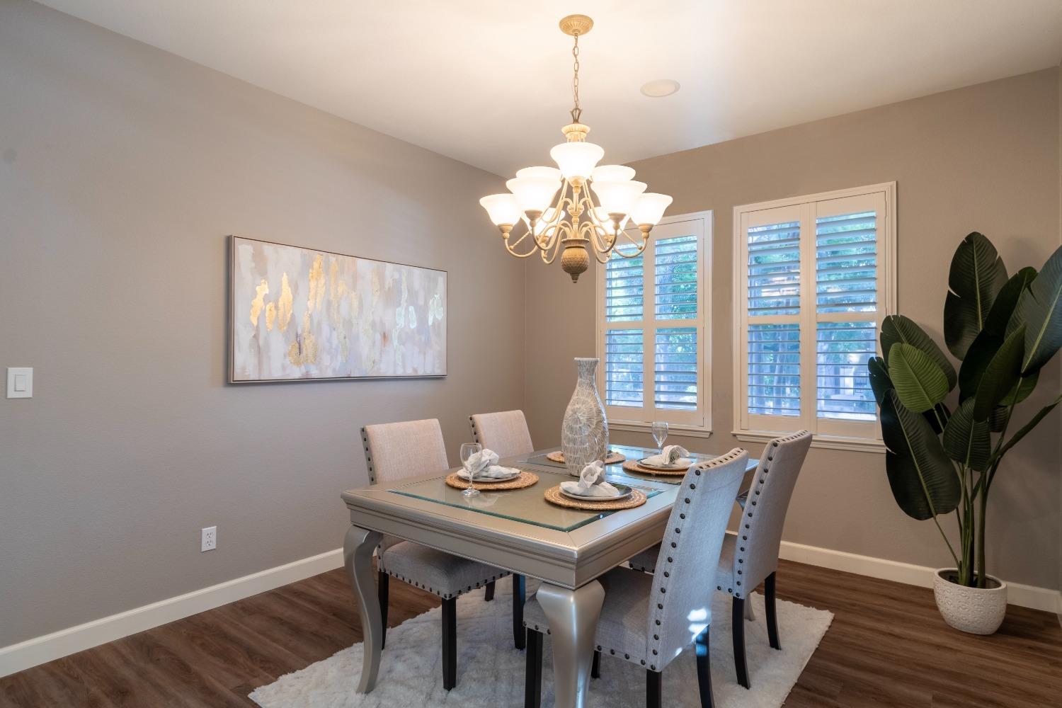 Detail Gallery Image 17 of 86 For 306 W Conejo Ave, Mountain House,  CA 95391 - 5 Beds | 4 Baths