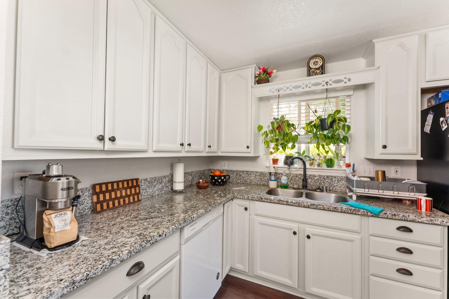 Detail Gallery Image 22 of 52 For 6353 La Cienega Dr, North Highlands,  CA 95660 - 3 Beds | 2 Baths