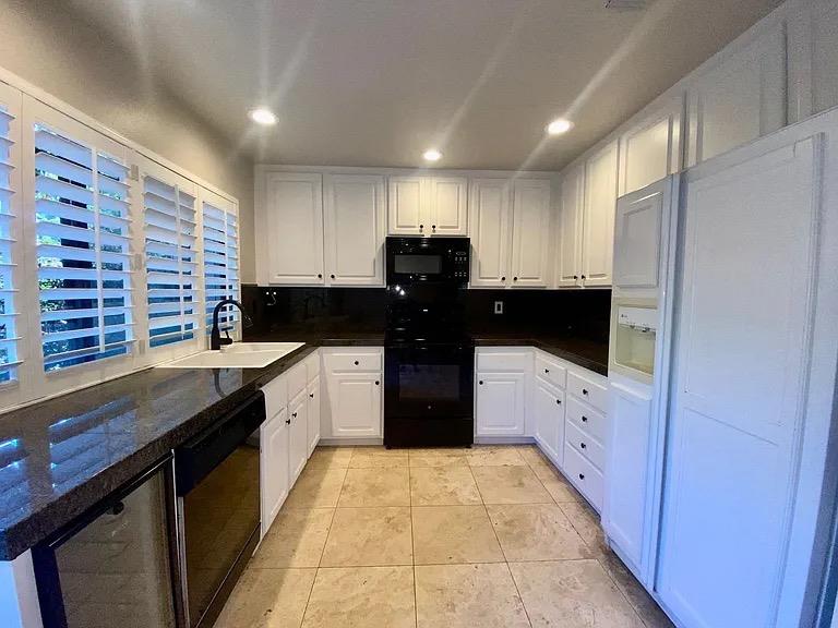 Detail Gallery Image 7 of 34 For 1129 Commons Dr, Sacramento,  CA 95825 - 3 Beds | 2/1 Baths