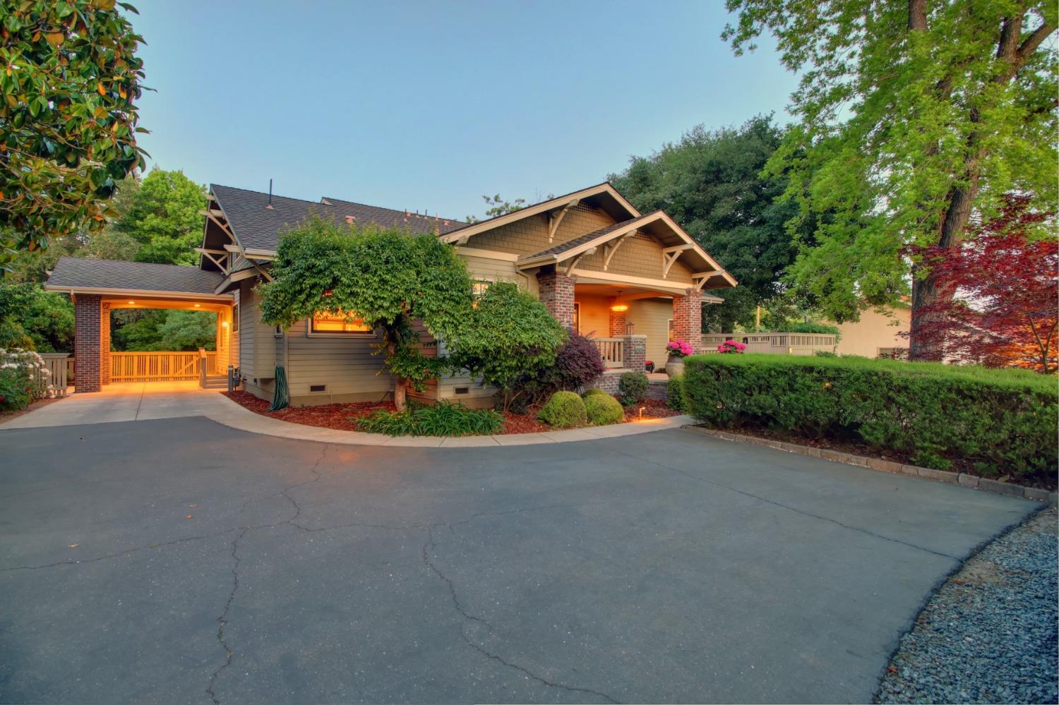 Detail Gallery Image 5 of 73 For 3232 Norris Ave, Sacramento,  CA 95821 - 4 Beds | 3 Baths