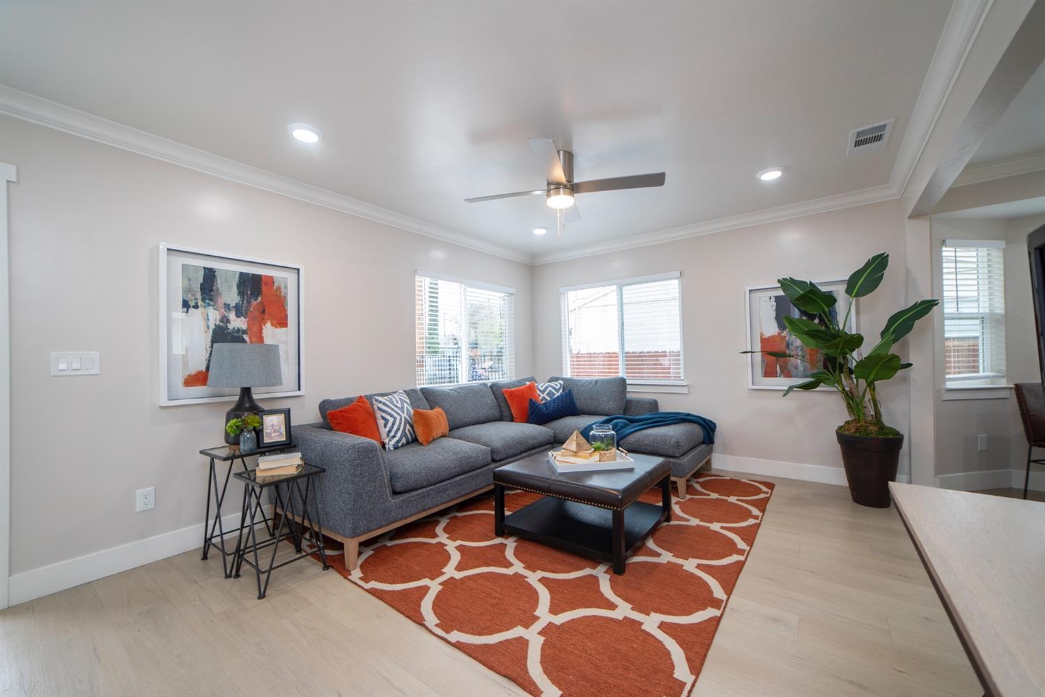 Detail Gallery Image 8 of 70 For 2729 Rio Linda Blvd, Sacramento,  CA 95815 - – Beds | – Baths