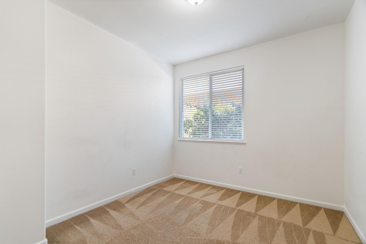Detail Gallery Image 20 of 41 For 9443 Marius Way, Sacramento,  CA 95829 - 4 Beds | 2 Baths