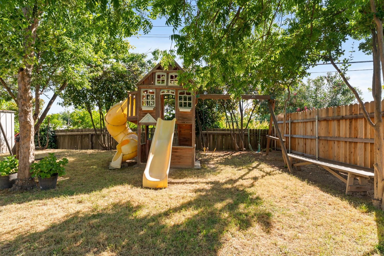 Detail Gallery Image 39 of 52 For 6353 La Cienega Dr, North Highlands,  CA 95660 - 3 Beds | 2 Baths