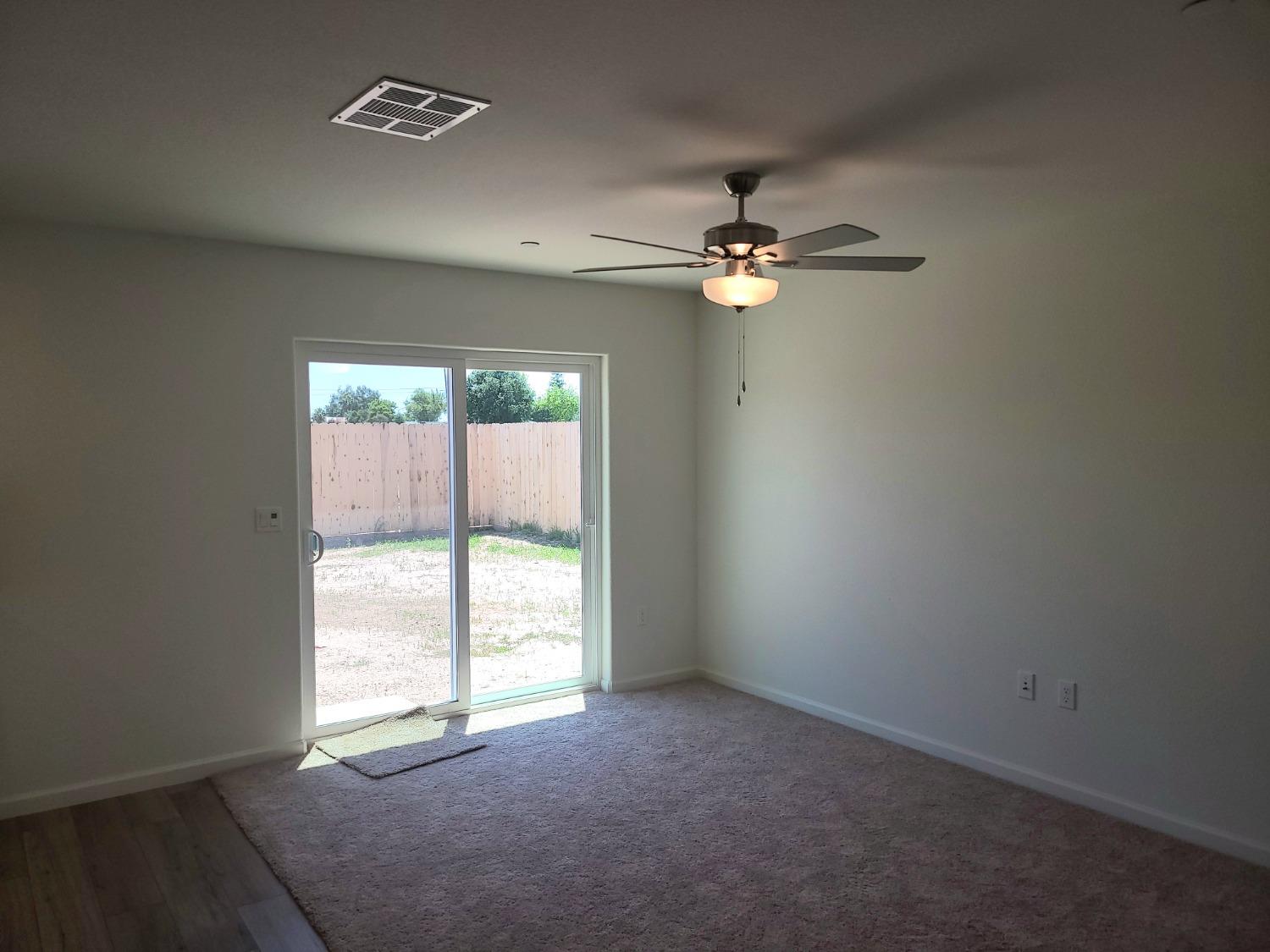 Detail Gallery Image 3 of 6 For 10497 Sabbath Ln, Stockton,  CA 95212 - 3 Beds | 2 Baths