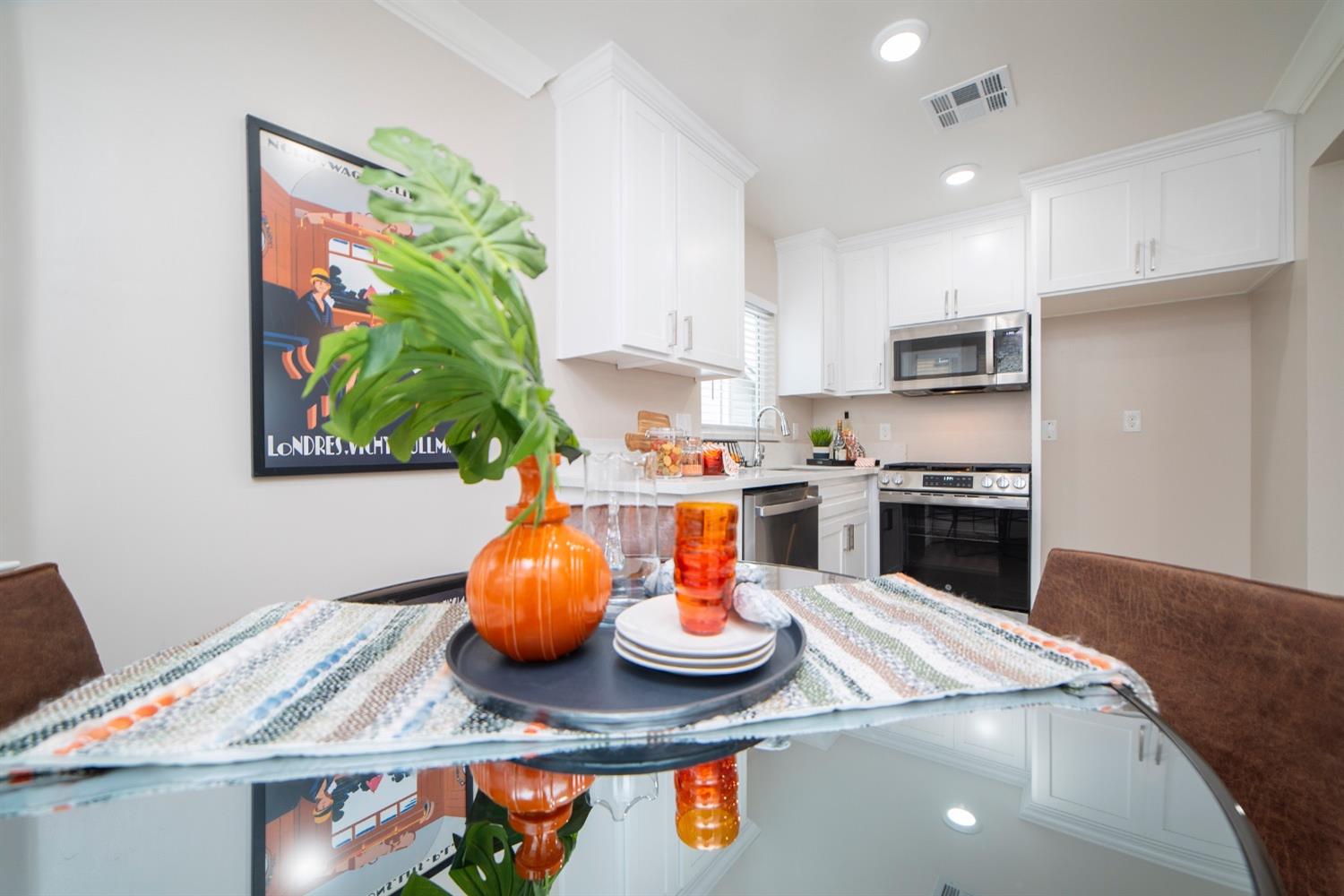 Detail Gallery Image 12 of 70 For 2729 Rio Linda Blvd, Sacramento,  CA 95815 - – Beds | – Baths