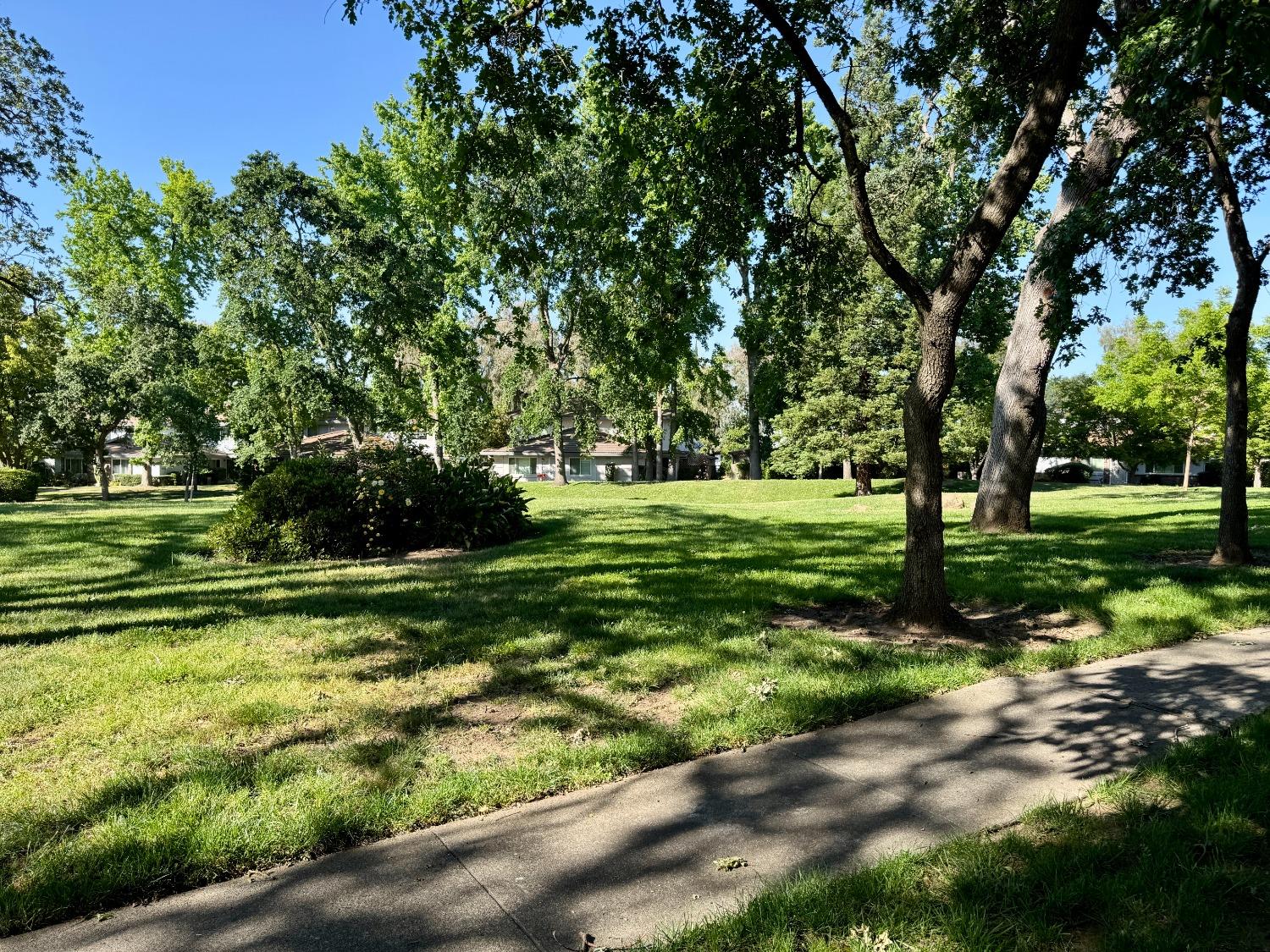 Detail Gallery Image 46 of 53 For 4742 Greenholme Dr #3,  Sacramento,  CA 95842 - 2 Beds | 1 Baths