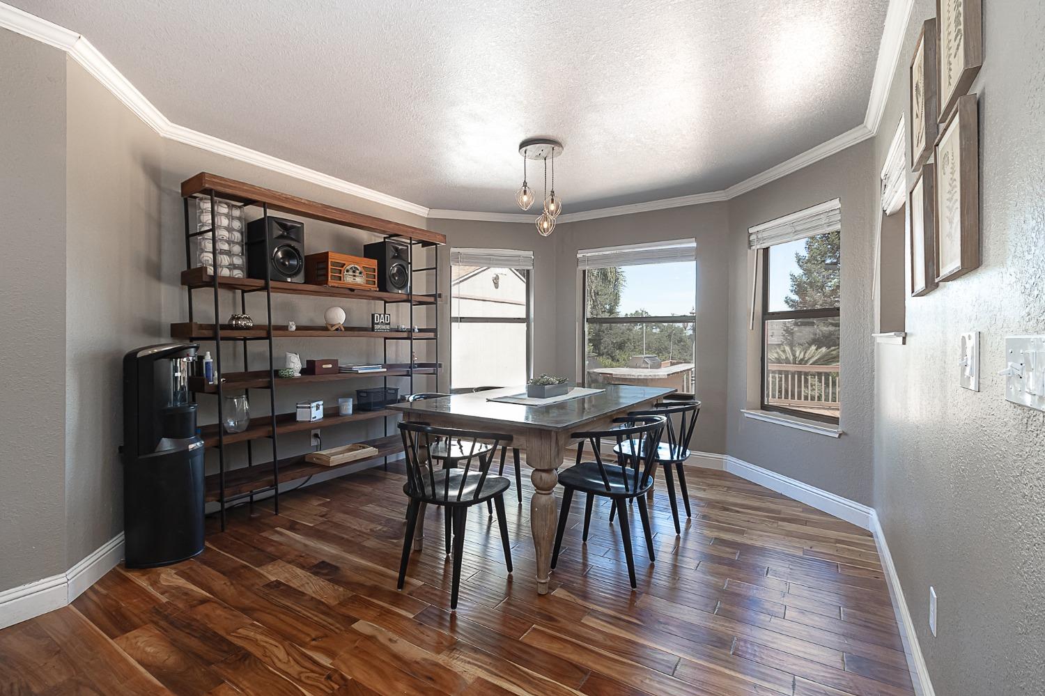 Detail Gallery Image 12 of 33 For 9925 Poppy Hills Dr, Oakdale,  CA 95361 - 4 Beds | 2 Baths