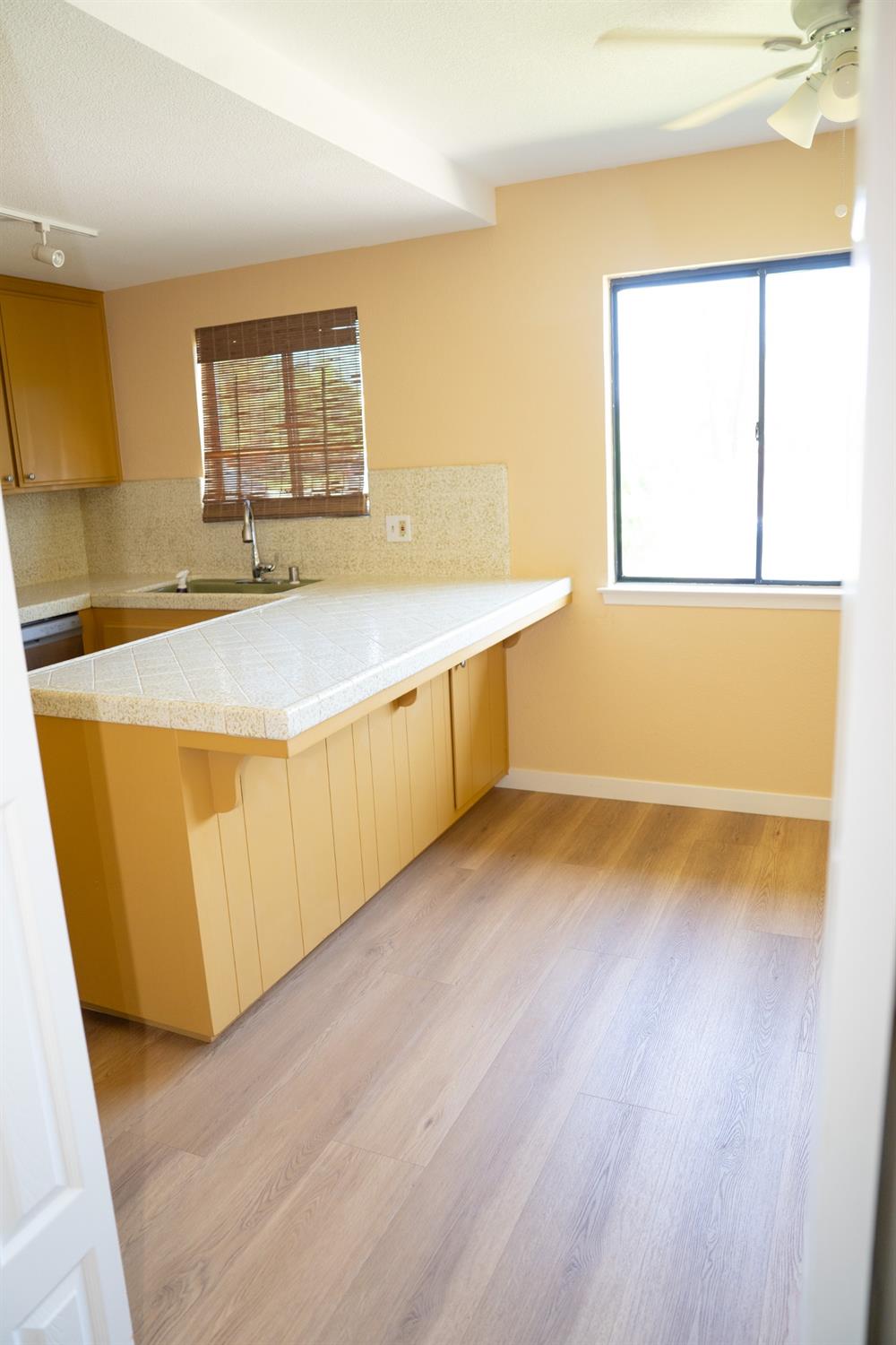Detail Gallery Image 31 of 48 For 5100 Janell Way, Carmichael,  CA 95608 - 4 Beds | 4 Baths