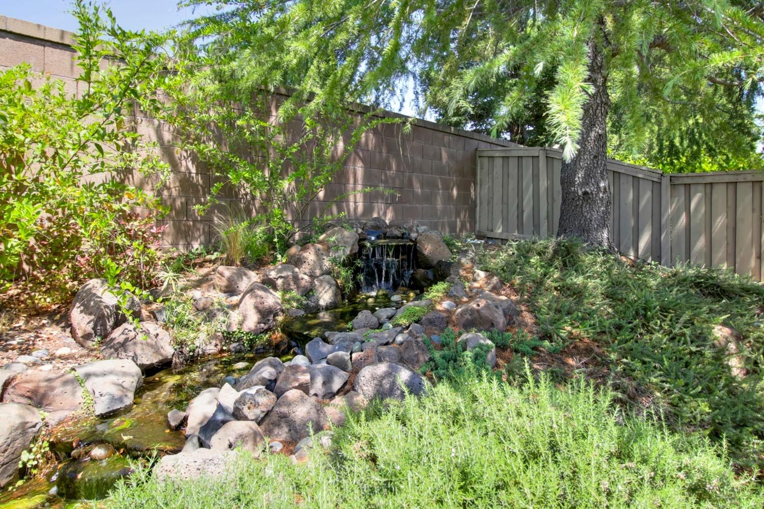Detail Gallery Image 37 of 44 For 1960 Viola View Ct, Lincoln,  CA 95648 - 2 Beds | 2 Baths