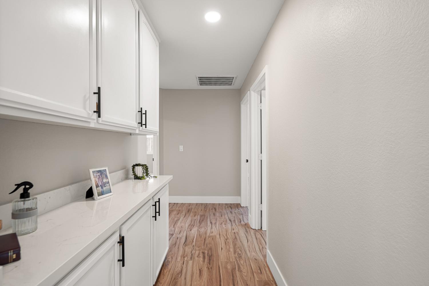 Detail Gallery Image 23 of 39 For 404 Kirbys Mill Dr, Modesto,  CA 95358 - 3 Beds | 2 Baths
