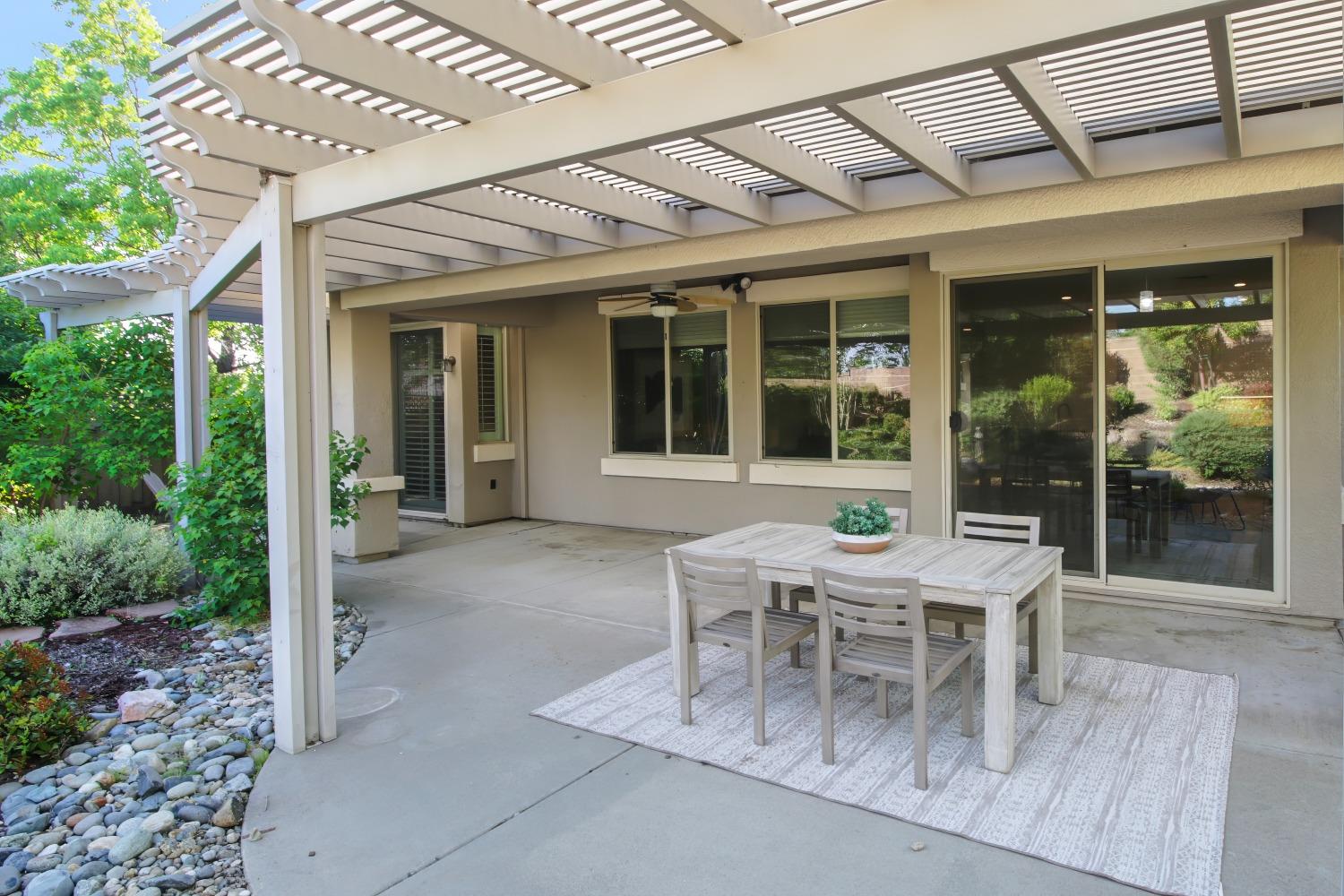 Detail Gallery Image 40 of 47 For 2125 Stonecrest Ln, Lincoln,  CA 95648 - 2 Beds | 2/1 Baths