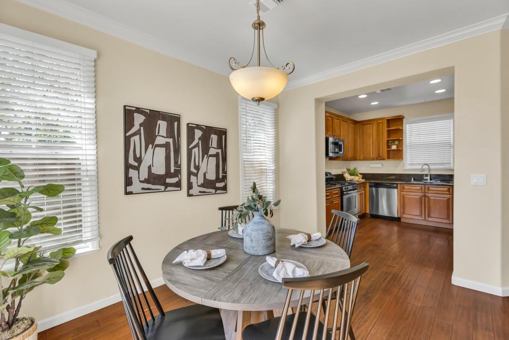 Detail Gallery Image 12 of 51 For 7885 Monaldo Walk, Sacramento,  CA 95823 - 3 Beds | 2/1 Baths