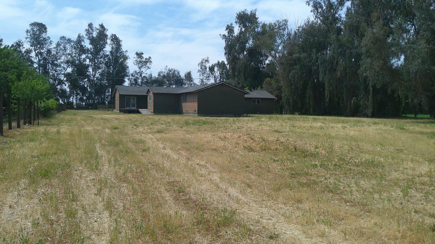 Detail Gallery Image 34 of 34 For 23634 August Ave, Hilmar,  CA 95324 - 4 Beds | 2/1 Baths