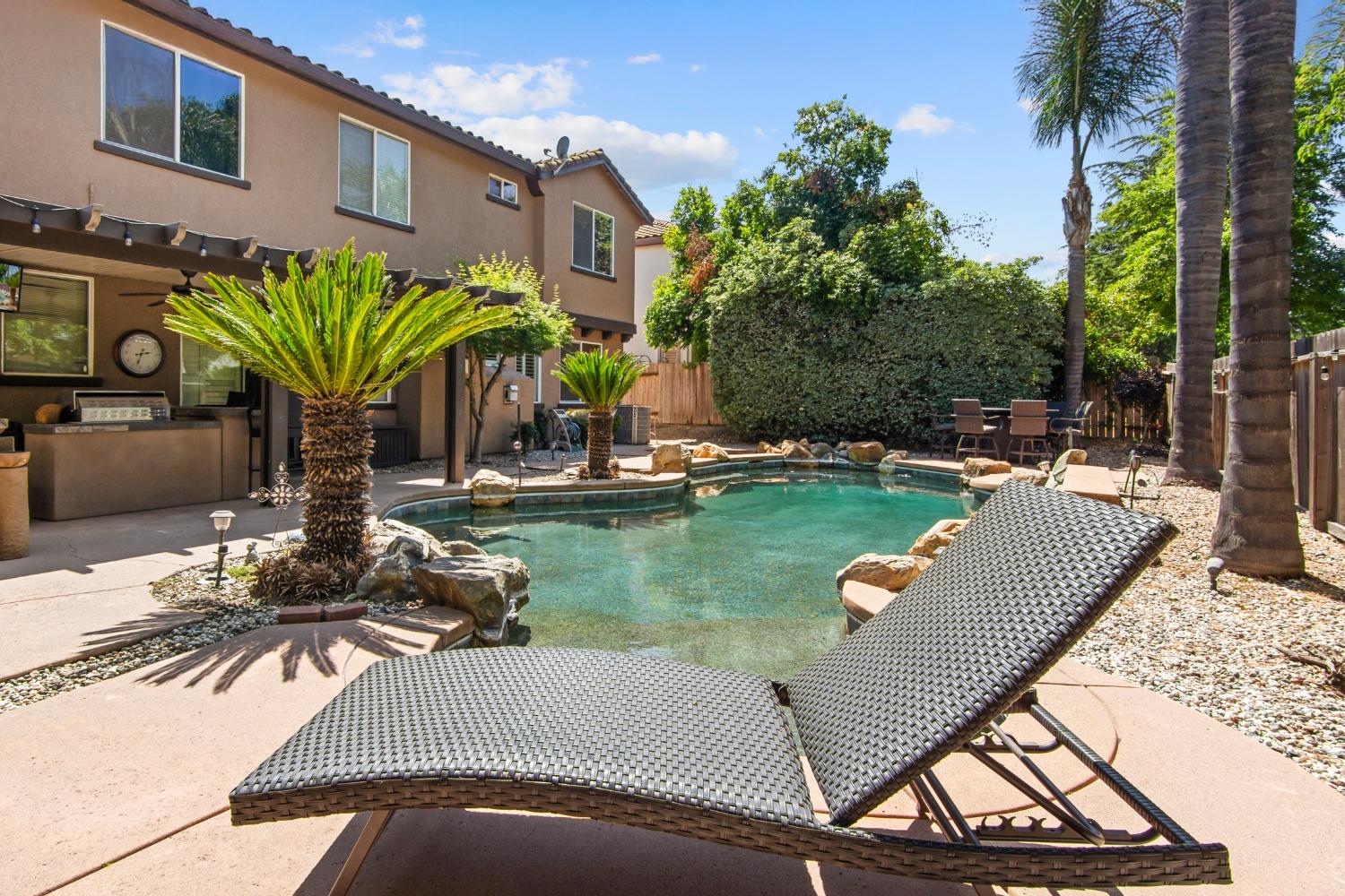 Detail Gallery Image 43 of 47 For 2566 Parkcrest Way, Roseville,  CA 95747 - 3 Beds | 2/1 Baths