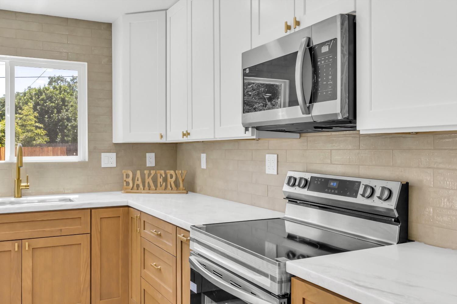 Detail Gallery Image 16 of 39 For 7638 Denio Way, Citrus Heights,  CA 95610 - 4 Beds | 3 Baths