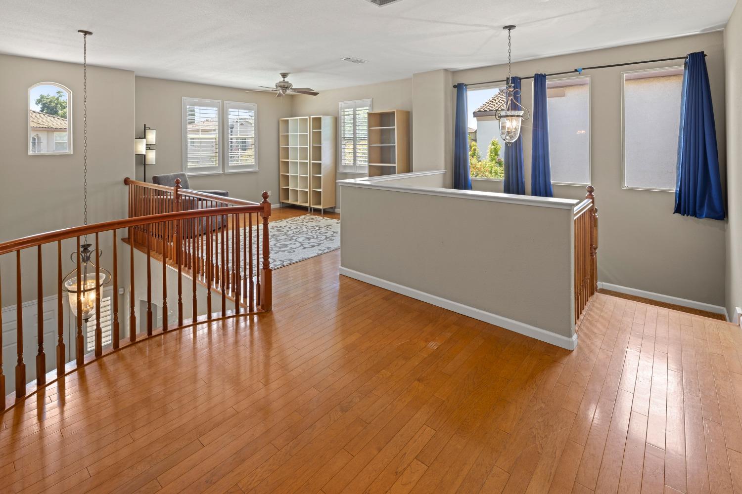 Detail Gallery Image 25 of 47 For 2566 Parkcrest Way, Roseville,  CA 95747 - 3 Beds | 2/1 Baths