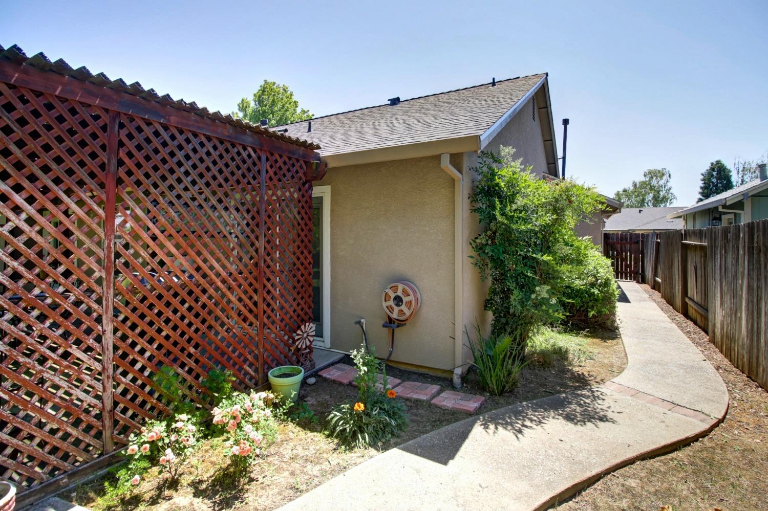 Detail Gallery Image 49 of 50 For 1531 Hazel Ave, Yuba City,  CA 95993 - 3 Beds | 2 Baths