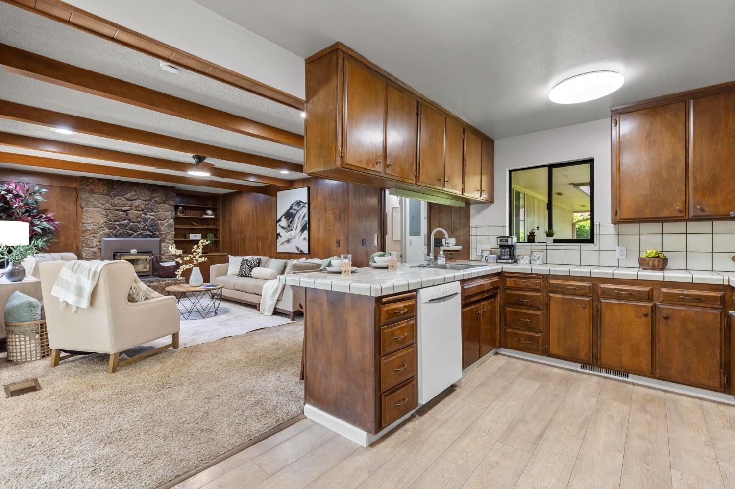 Detail Gallery Image 11 of 42 For 1056 Parkhill St, Colusa,  CA 95932 - 4 Beds | 2/1 Baths