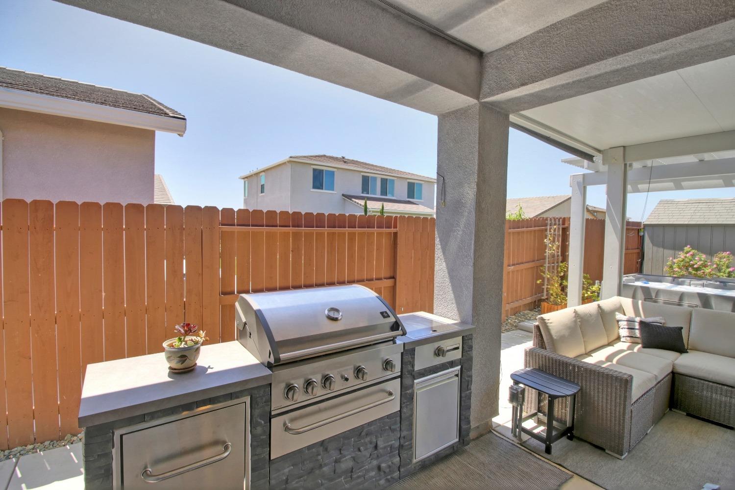 Detail Gallery Image 48 of 54 For 5480 Fandango Loop, Roseville,  CA 95747 - 4 Beds | 2/1 Baths