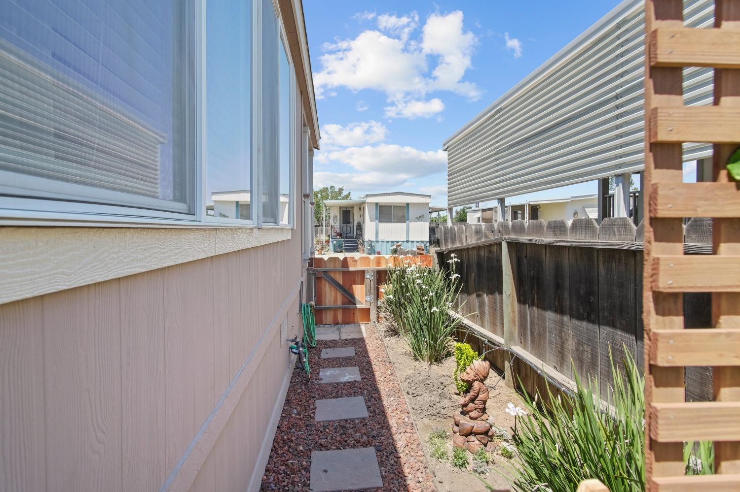 Detail Gallery Image 7 of 28 For 1830 E Yosemite Ave 118, Manteca,  CA 95336 - 2 Beds | 2 Baths