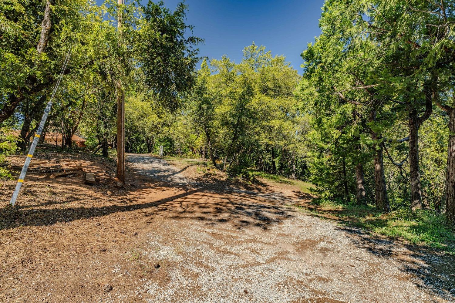 Detail Gallery Image 27 of 31 For 22895 Rocky Ln, Pioneer,  CA 95666 - 2 Beds | 1 Baths