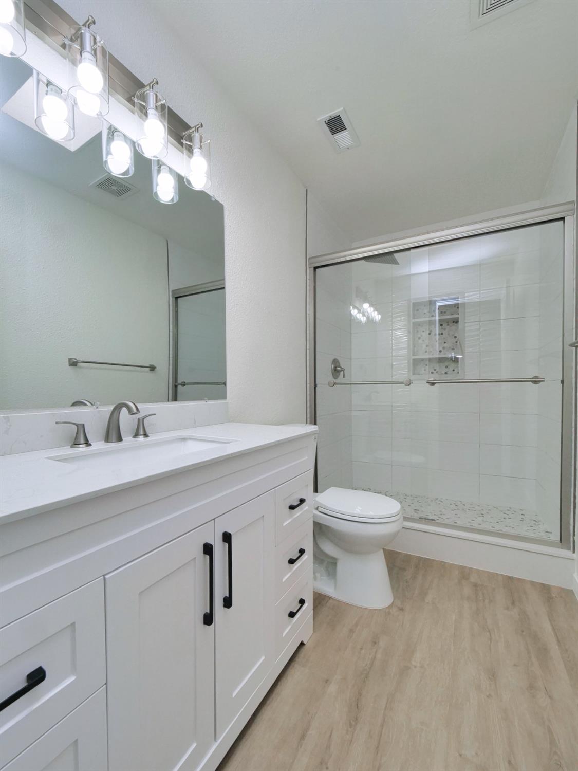 Detail Gallery Image 48 of 52 For 14 Blue Heron Ct, Sacramento,  CA 95833 - 2 Beds | 2 Baths