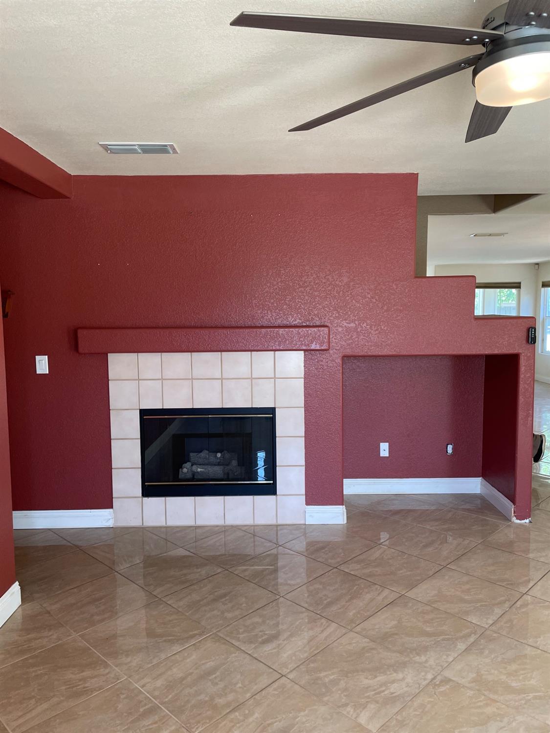 Detail Gallery Image 4 of 37 For 29 Acero Ct, Sacramento,  CA 95835 - 4 Beds | 3 Baths