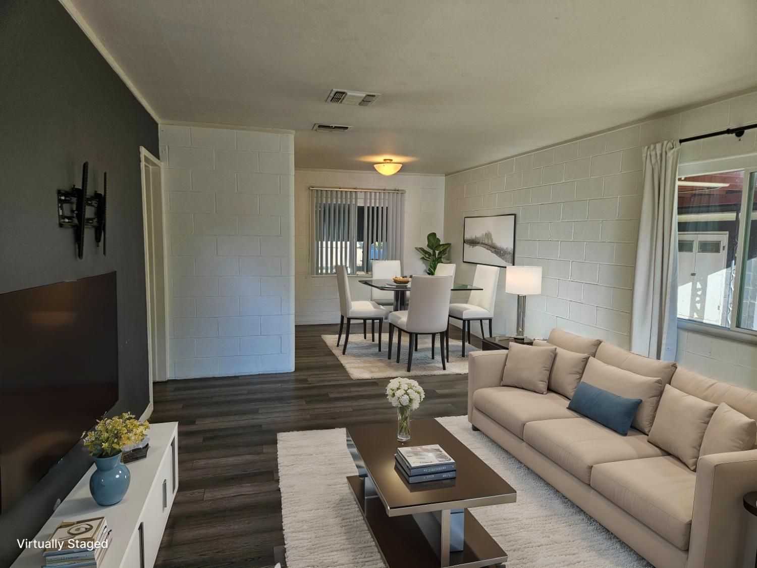 Detail Gallery Image 2 of 9 For 5312 61st St, Sacramento,  CA 95820 - 3 Beds | 2 Baths