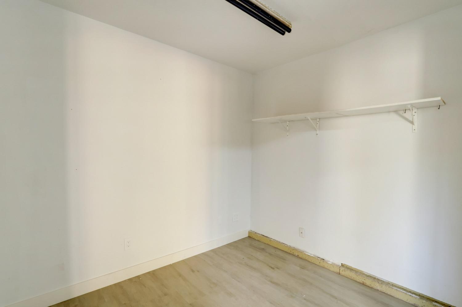 Detail Gallery Image 34 of 41 For 7915 Center Pkwy, Sacramento,  CA 95823 - 3 Beds | 1/1 Baths
