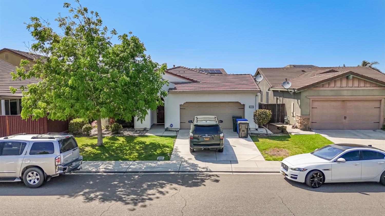 Detail Gallery Image 4 of 13 For 1479 Orgullo Ln, Manteca,  CA 95337 - 4 Beds | 3 Baths