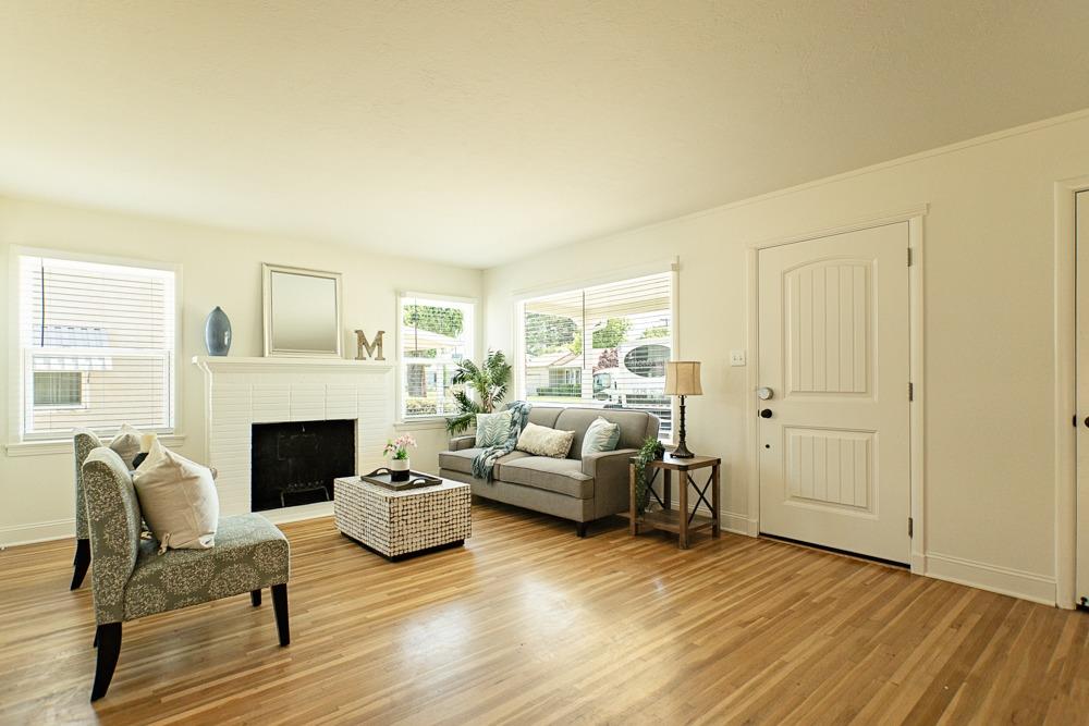 Detail Gallery Image 11 of 40 For 2011 W Sonoma Ave, Stockton,  CA 95204 - 3 Beds | 1 Baths