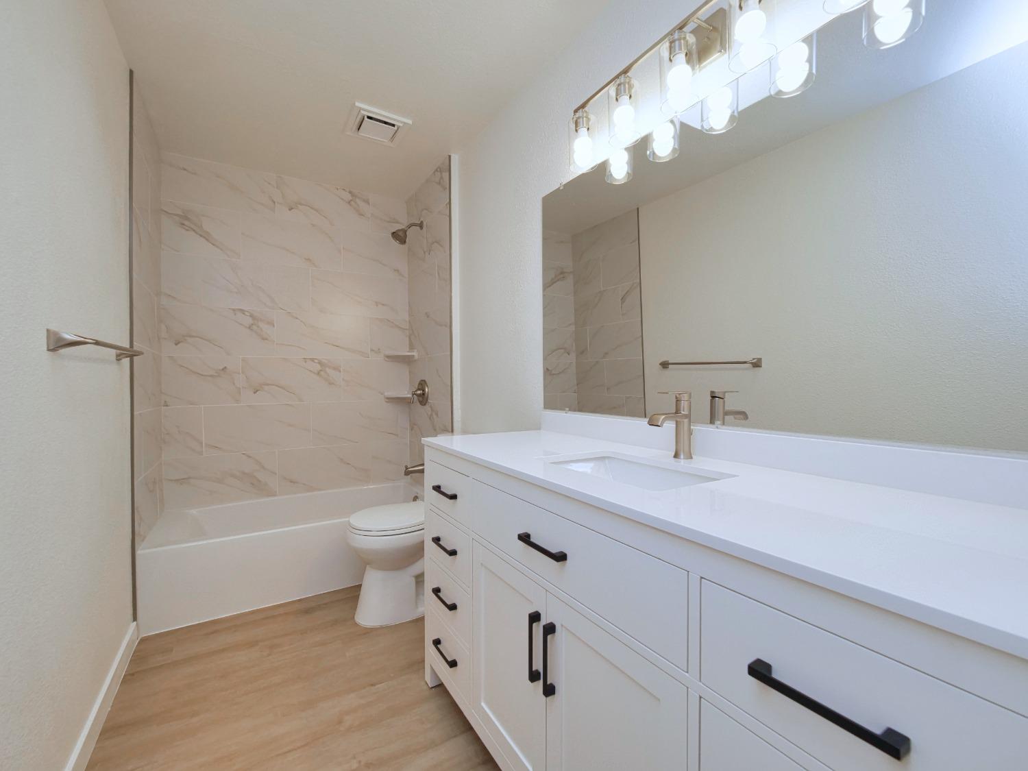 Detail Gallery Image 33 of 52 For 14 Blue Heron Ct, Sacramento,  CA 95833 - 2 Beds | 2 Baths