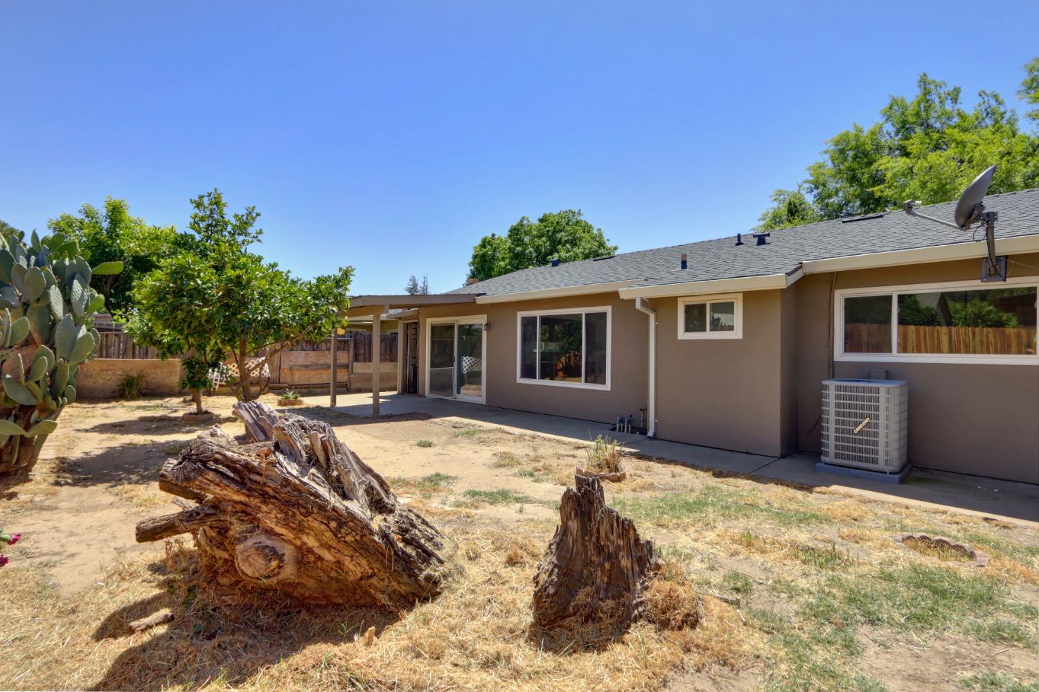 Detail Gallery Image 40 of 41 For 7915 Center Pkwy, Sacramento,  CA 95823 - 3 Beds | 1/1 Baths