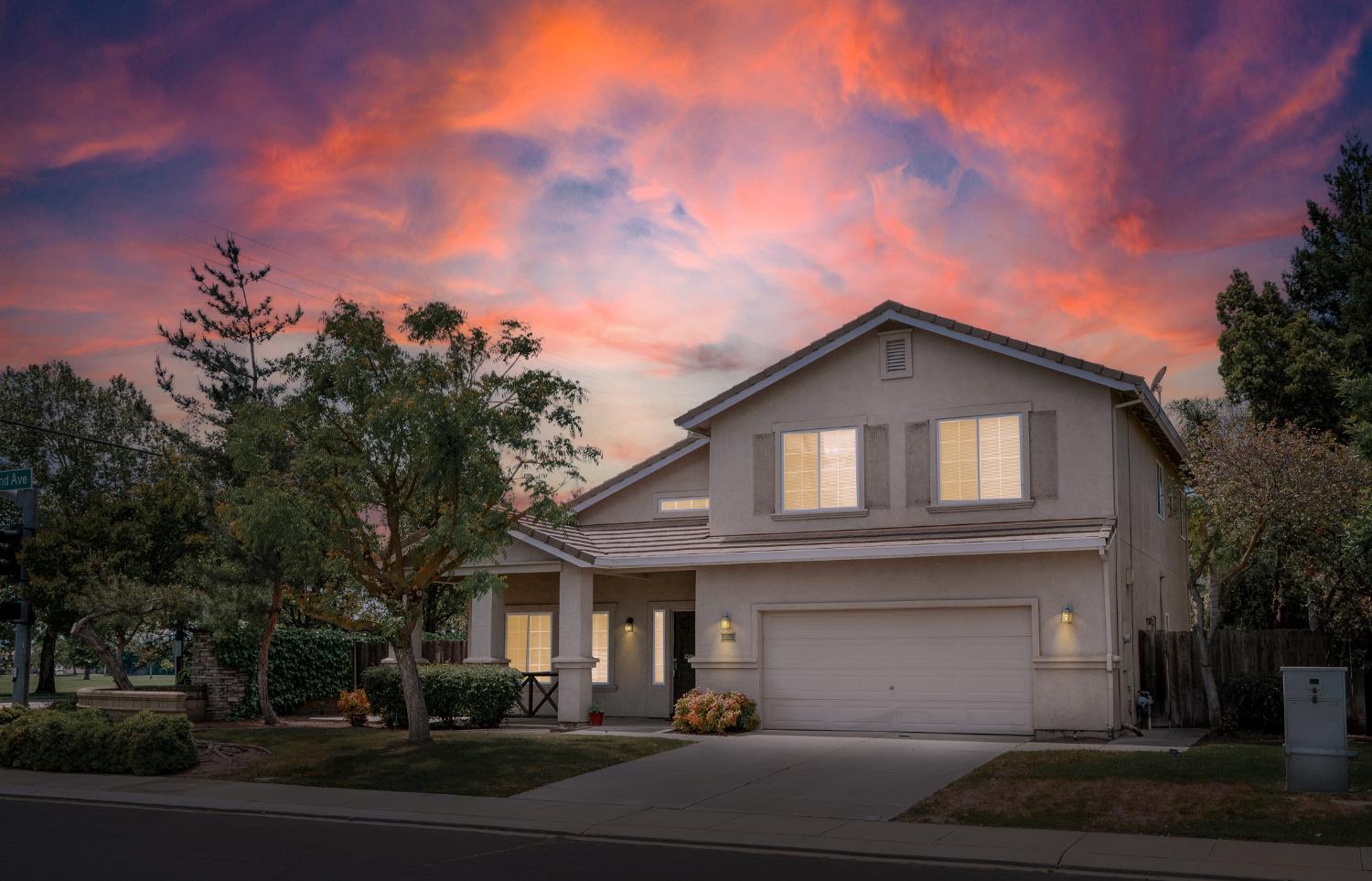 Detail Gallery Image 1 of 49 For 1785 Queensland Ave, Manteca,  CA 95337 - 4 Beds | 2/1 Baths