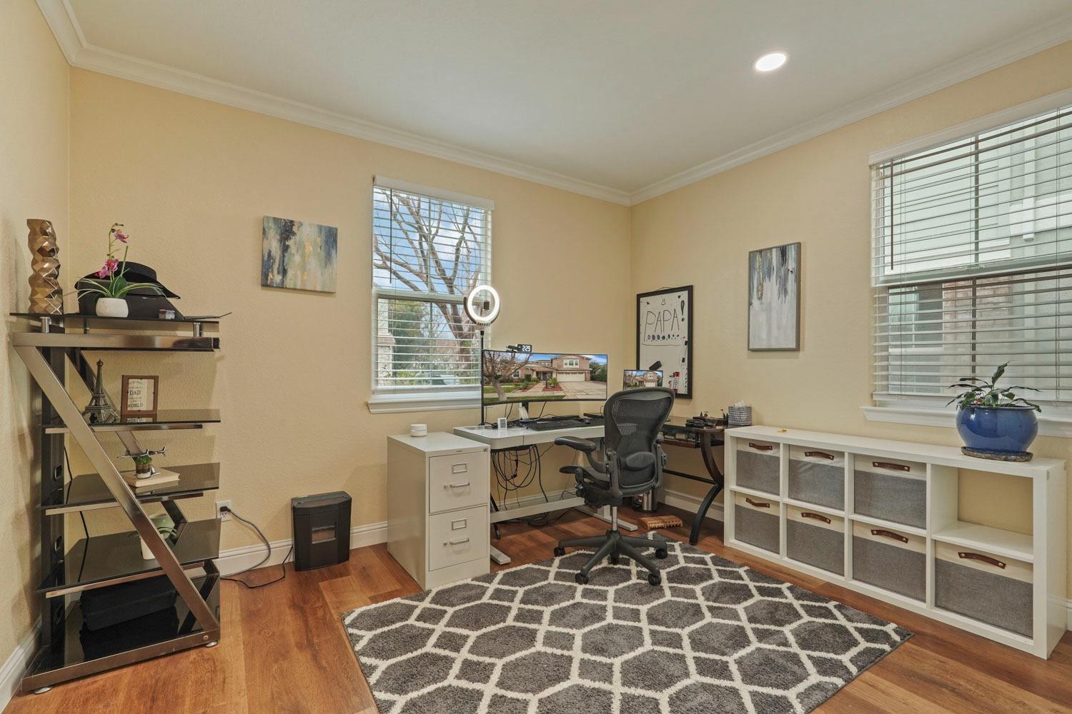 Detail Gallery Image 9 of 39 For 610 W La Canada Ave, Mountain House,  CA 95391 - 5 Beds | 3/1 Baths