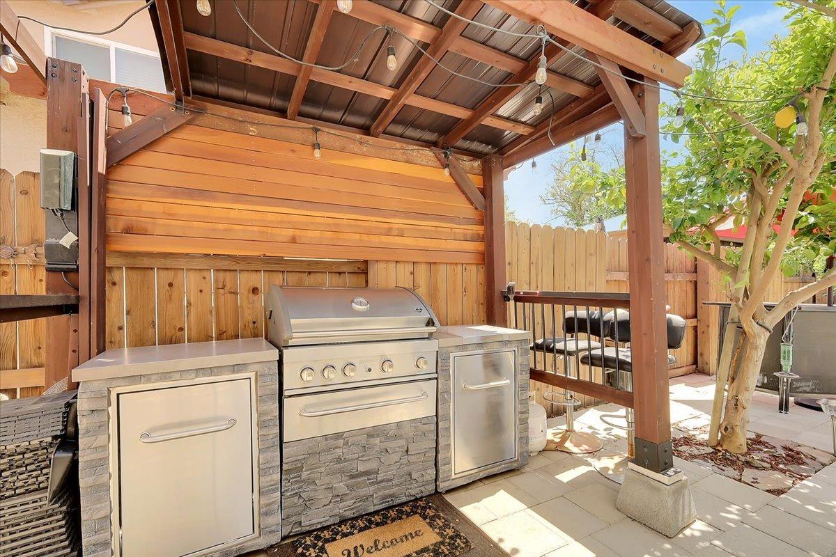 Detail Gallery Image 62 of 93 For 516 Radisson Dr, Yuba City,  CA 95991 - 5 Beds | 3 Baths
