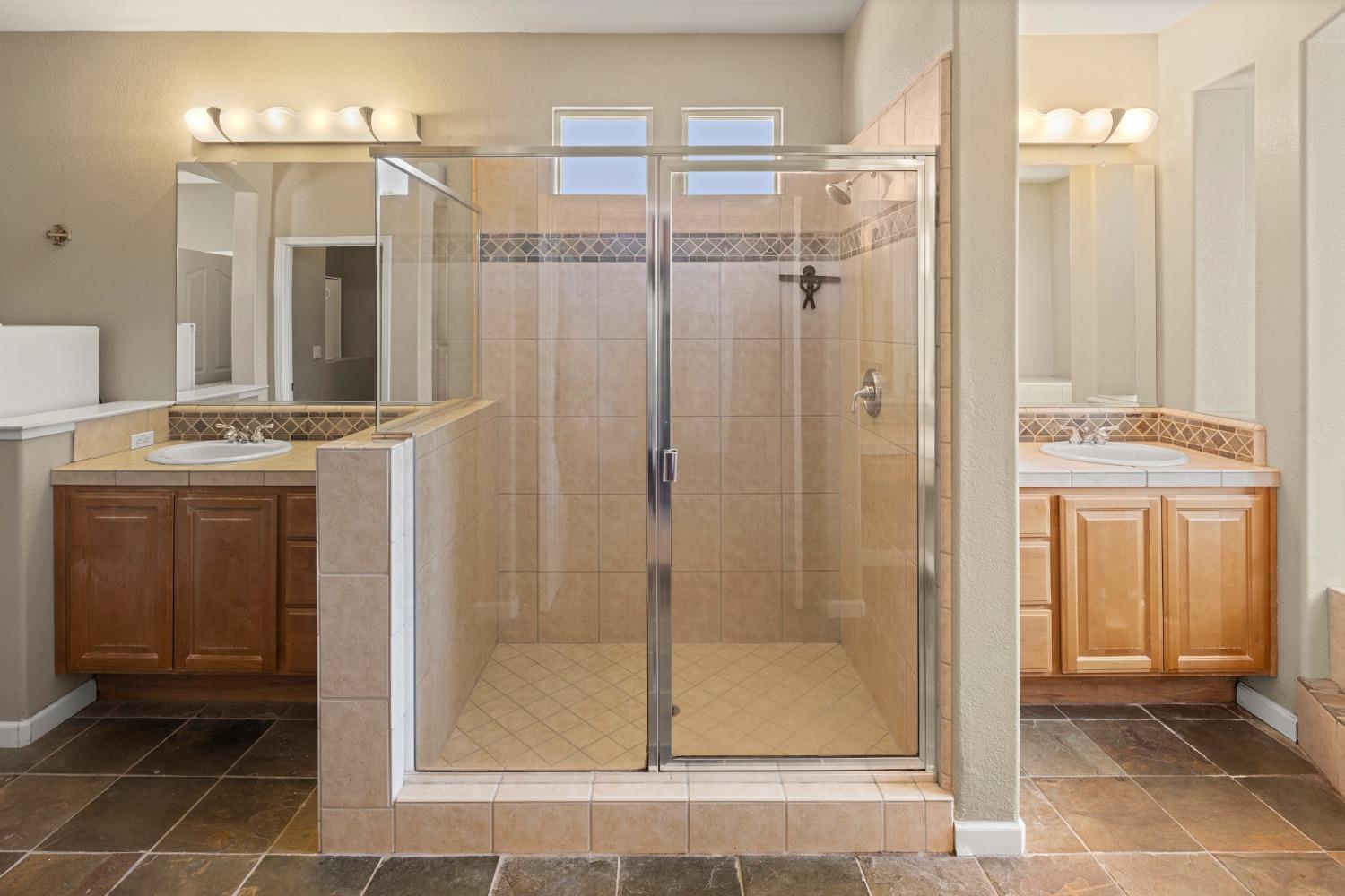 Detail Gallery Image 34 of 47 For 2566 Parkcrest Way, Roseville,  CA 95747 - 3 Beds | 2/1 Baths