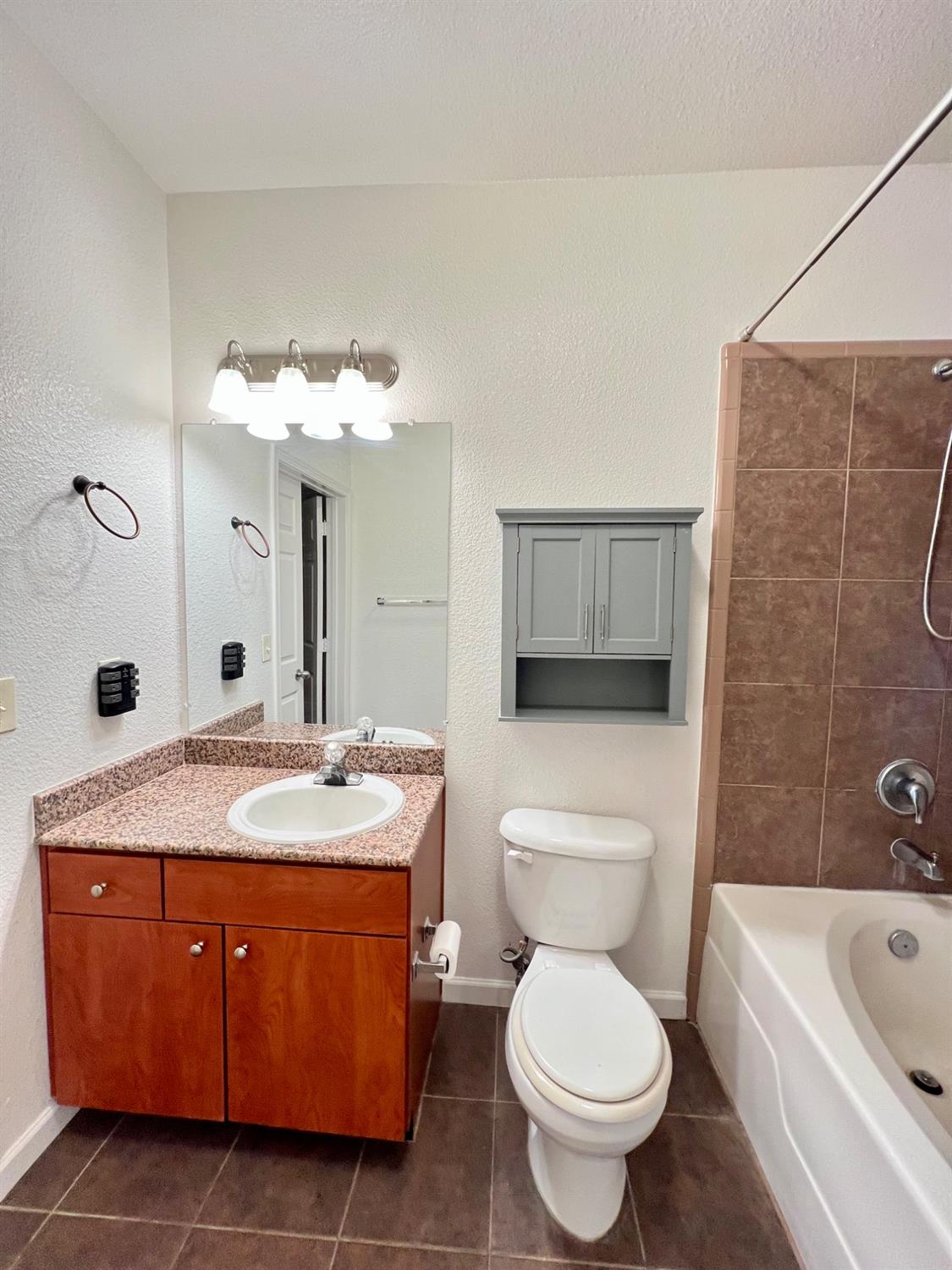 Detail Gallery Image 13 of 15 For 8434 Walerga Rd #124,  Antelope,  CA 95843 - 2 Beds | 2 Baths